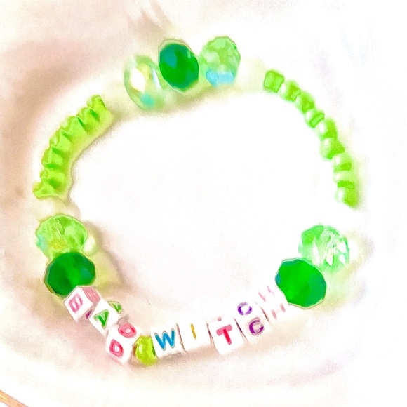 BUY1GET1FREE matching good bad witch Wicked Wizard of Oz friendship bracelet set - Picture 6 of 8